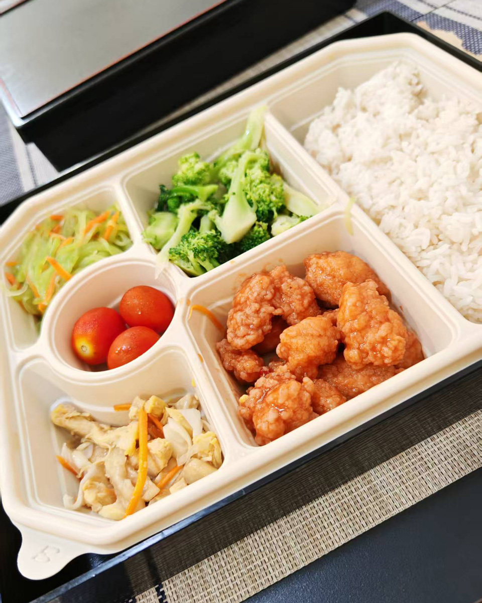 腾势直营店餐食